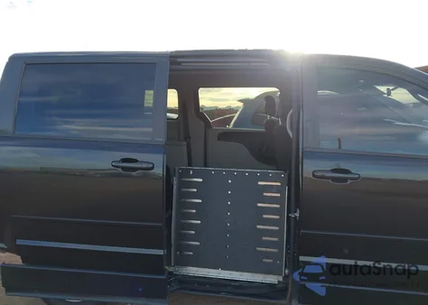 2012 Dodge Grand Caravan Sxt from USA, damaged, VIN 2C4RDGCGXCR205963